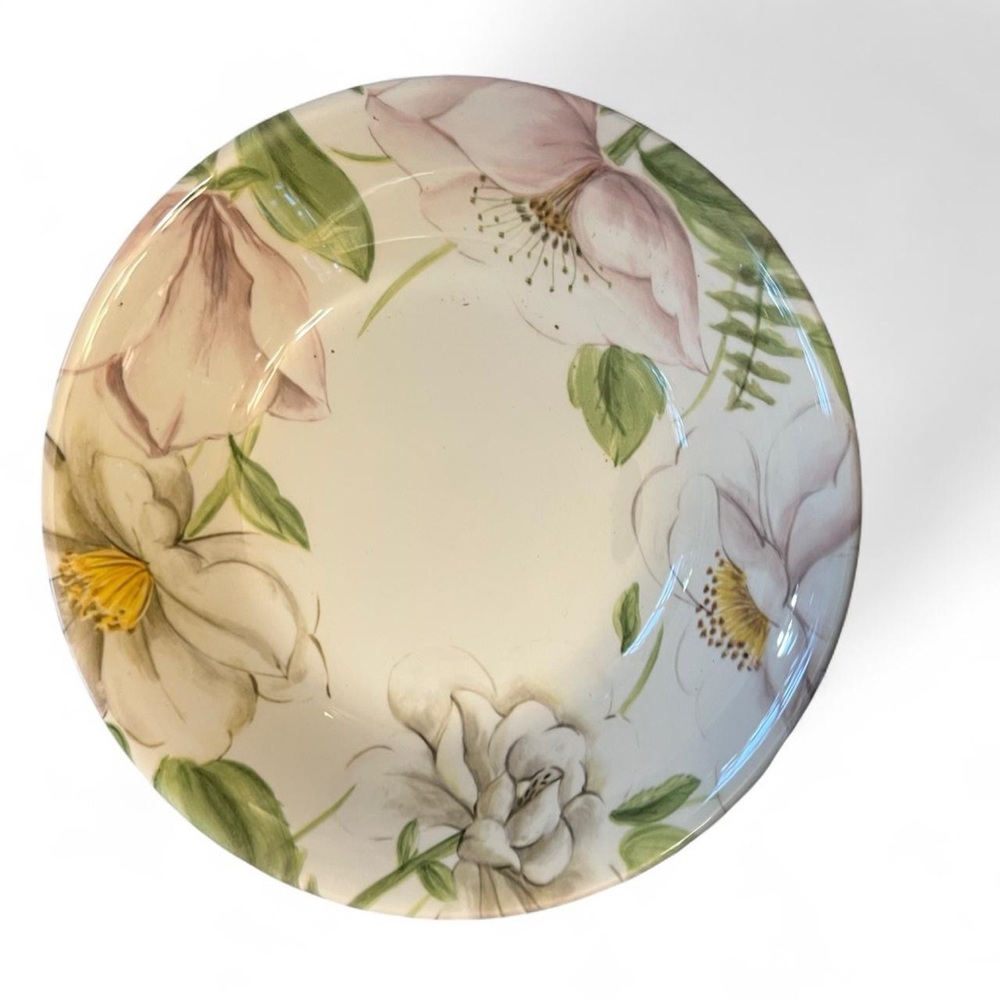 CRATE & BARREL Poetry Cereal 
Floral Ceramic Plate Set of 3 Rose Petal Bowls